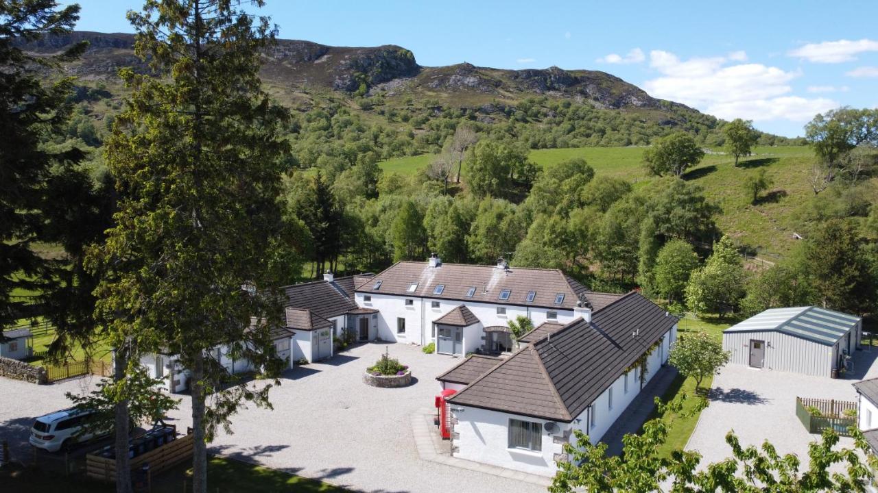 Highland Holiday Cottages Ньютонмор Екстер'єр фото